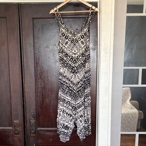 Rue21 Black & White Printed Strappy Dress